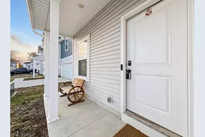 524 Auld Farm Circle, Akron, OH 44320 - Photo 4