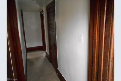 219 17th Street NW, Barberton, OH 44203 - Photo 12