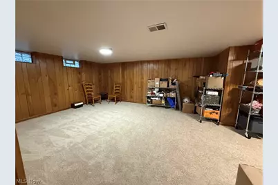 411 E 270th Street, Euclid, OH 44132 - Photo 30
