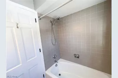 2330 Thurmont Road, Akron, OH 44313 - Photo 18