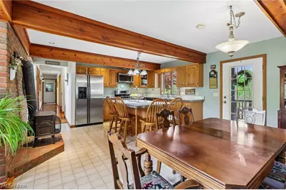 19829 Marks Road, Strongsville, OH 44149 - Photo 8