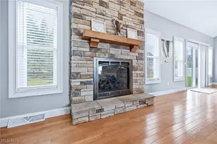 105 Muirfield Dr SE, Howland, OH 44484 - Photo 12