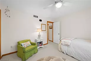 10960 Auburn Rd, Chardon, OH 44024 - Photo 26