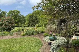 10960 Auburn Rd, Chardon, OH 44024 - Photo 44