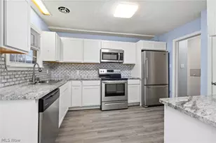 1521 Marlowe Ave, Akron, OH 44313 - Photo 4