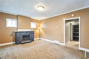 885 Brown St, Akron, OH 44311 - Photo 16