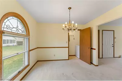 929 Auburn Hills Drive #1, Boardman, OH 44512 - Photo 8