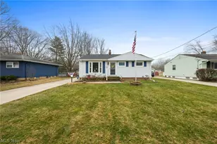 23947 Lebern Dr, North Olmsted, OH 44070 - Photo 2