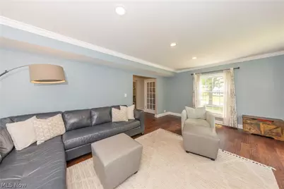 18707 Scottsdale Boulevard, Huber Heights, OH 44122 - Photo 12