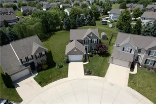 720 Jockey's Cir, Avon Lake, OH 44012 - Photo 4