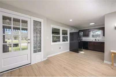 680 E State Street, Barberton, OH 44203 - Photo 24