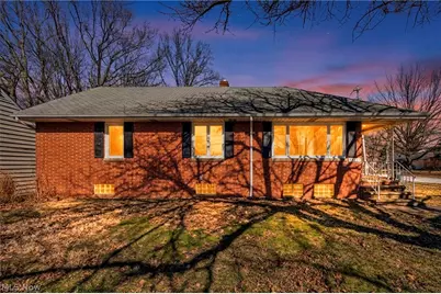 25641 Glenbrook Boulevard, Euclid, OH 44117 - Photo 1