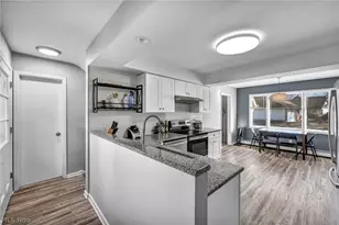 25641 Glenbrook Blvd, Euclid, OH 44117 - Photo 18