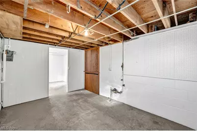 25641 Glenbrook Boulevard, Euclid, OH 44117 - Photo 38