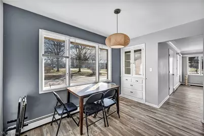 25641 Glenbrook Boulevard, Euclid, OH 44117 - Photo 6