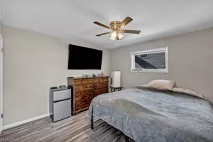 25641 Glenbrook Blvd, Euclid, OH 44117 - Photo 20