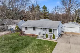 811 Tarry Ln, Amherst, OH 44001 - Photo 6