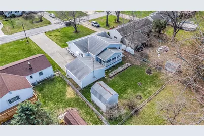 811 Tarry Lane, Amherst, OH 44001 - Photo 2