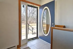 9090 Headlands Rd, Mentor, OH 44060 - Photo 8