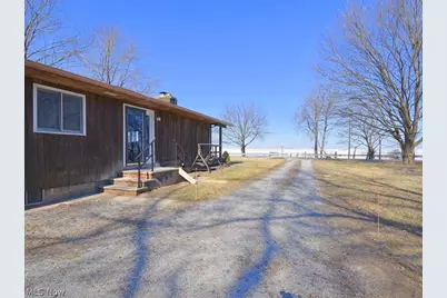 9090 Headlands Road, Mentor, OH 44060 - Photo 6