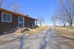 9090 Headlands Rd, Mentor, OH 44060 - Photo 6