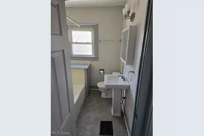 134 E Bowman Street #1/2, Wooster, OH 44691 - Photo 8