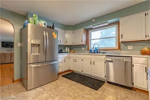 2251 Robinhood Dr, Wooster, OH 44691 - Photo 8