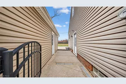 6716 Charles Road, North Olmsted, OH 44070 - Photo 46