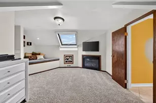 6716 Charles Rd, North Olmsted, OH 44070 - Photo 4