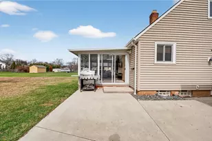 6716 Charles Rd, North Olmsted, OH 44070 - Photo 48