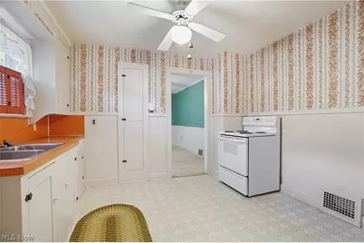 1969 High Street, Cuyahoga Falls, OH 44221 - Photo 18