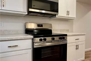 1581 Drexel Ave NW, Warren, OH 44485 - Photo 8