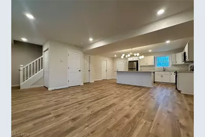 1581 Drexel Avenue NW, Warren, OH 44485 - Photo 2