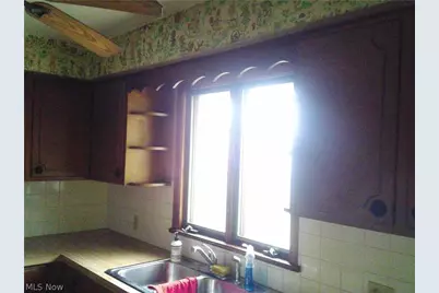 370 North Drive, Lorain, OH 44053 - Photo 8