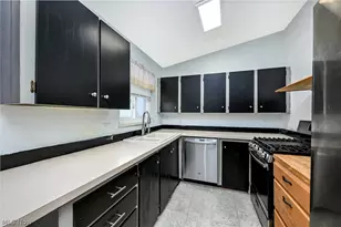 963 Winston St, Akron, OH 44314 - Photo 12