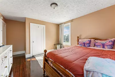 2409 Gilbert Avenue NE, Canton, OH 44705 - Photo 28