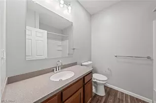 5547 Beavercrest Dr, Lorain, OH 44053 - Photo 8