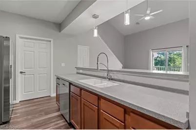 5547 Beavercrest Drive #211, Lorain, OH 44053 - Photo 16
