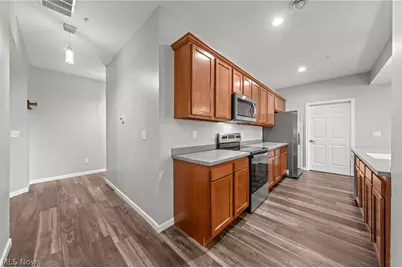 5547 Beavercrest Drive #211, Lorain, OH 44053 - Photo 14