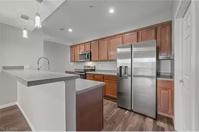 5547 Beavercrest Drive #211, Lorain, OH 44053 - Photo 18