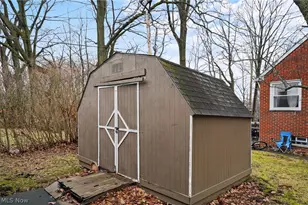 23501 Effingham Blvd, Euclid, OH 44117 - Photo 32