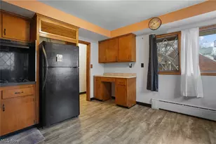 23501 Effingham Blvd, Euclid, OH 44117 - Photo 8