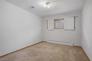 23501 Effingham Blvd, Euclid, OH 44117 - Photo 16