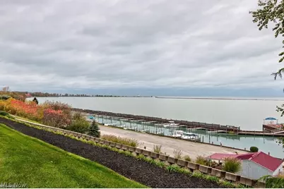 1000 2nd Street #204, Fairport Harbor, OH 44077 - Photo 26