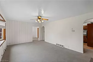 70828 Crescent Rd, St Clairsville, OH 43950 - Photo 6