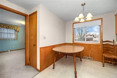 1820 W 36th Street, Lorain, OH 44053 - Photo 8