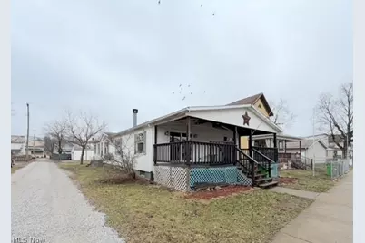 527 W 3rd Street, Uhrichsville, OH 44683 - Photo 24