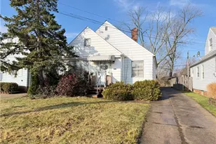 6526 Westminster Dr, Parma, OH 44129 - Photo 2