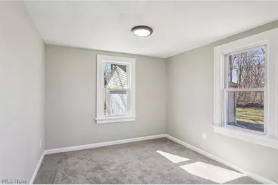 62 Jacobs Road, Hubbard, OH 44425 - Photo 12