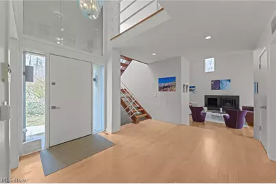 29475 S Woodland Road, Pepper Pike, OH 44124 - Photo 2